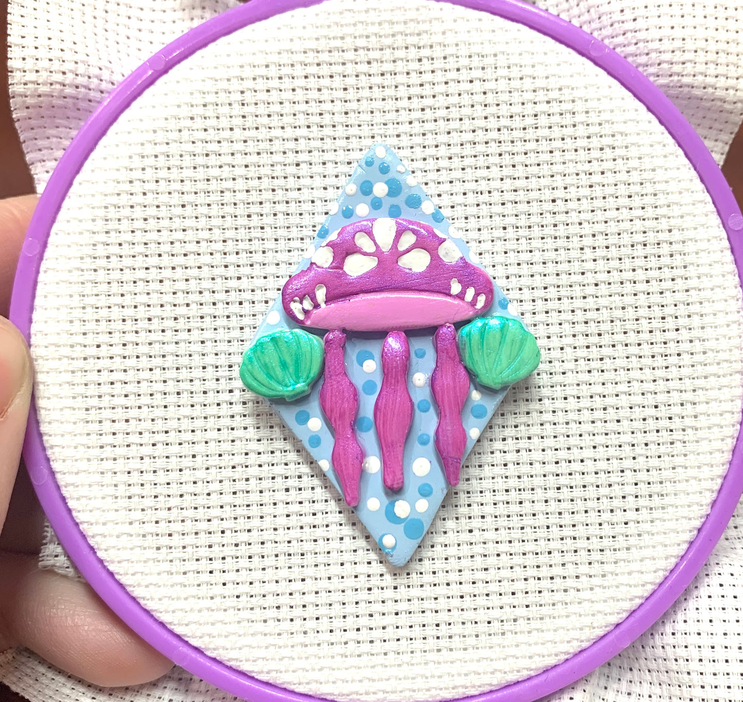 Jellyfish Needle Minder