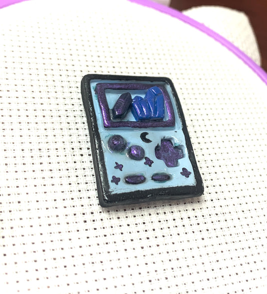 Crystal Game Console Needle Minder