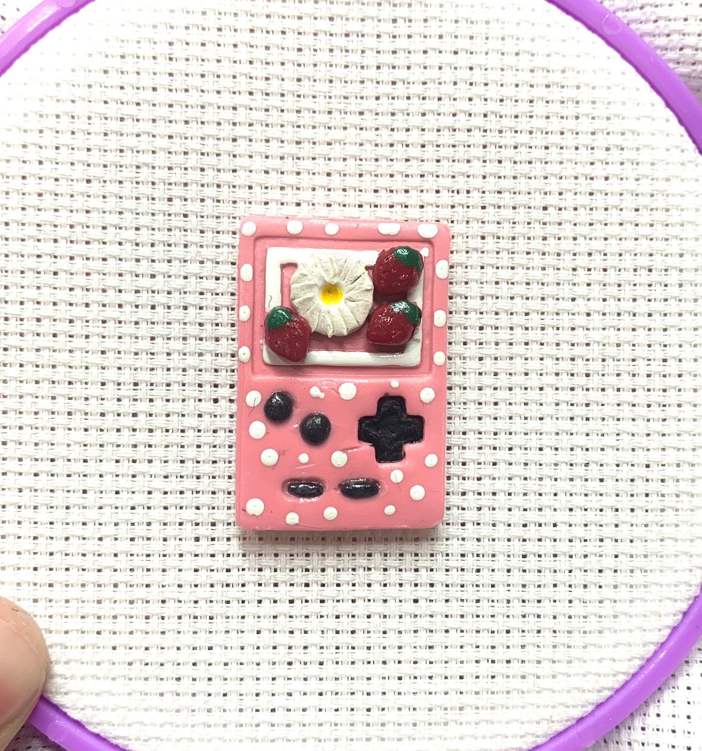 Strawberry Game Console Needle Minder